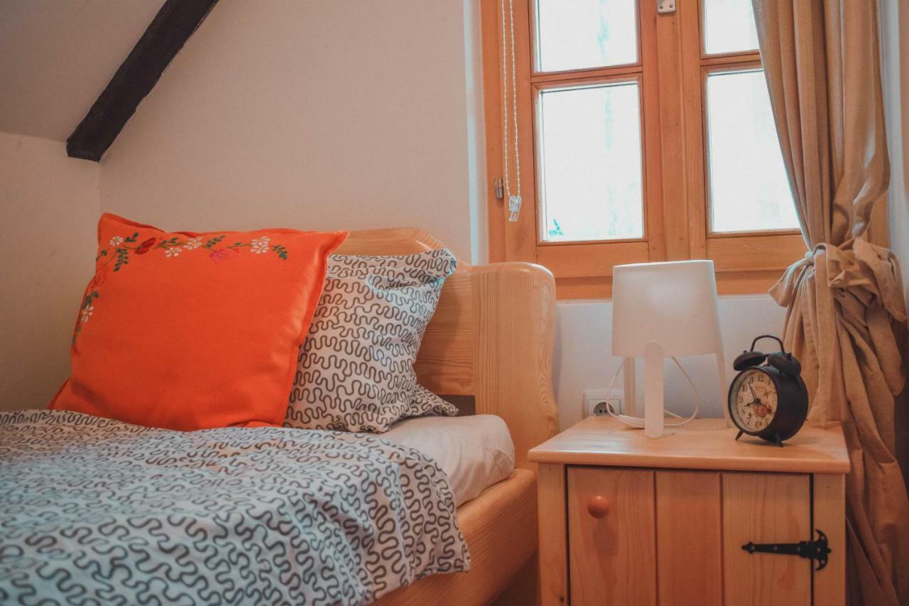 Sobe Na Vinskoj Cesti Zmajevac Appartement Buitenkant foto
