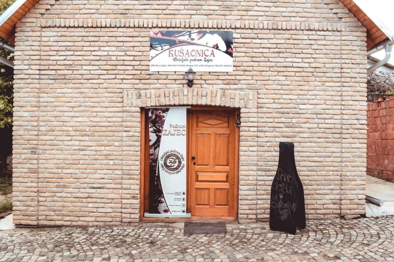 Sobe Na Vinskoj Cesti Zmajevac Appartement Buitenkant foto